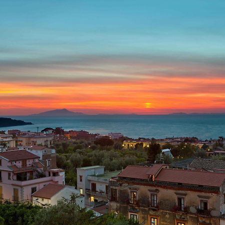 Hotel Girasole Sorrento Exterior photo